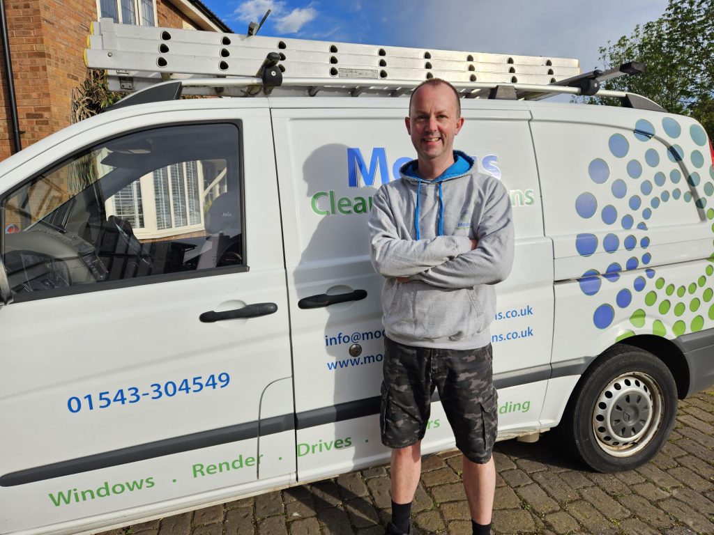 image of Modus Softwashing works van